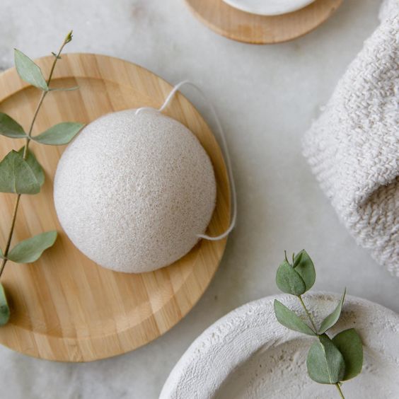 Natural Konjac Facial Sponges - for Gentle Face Cleansing and Exfoliation