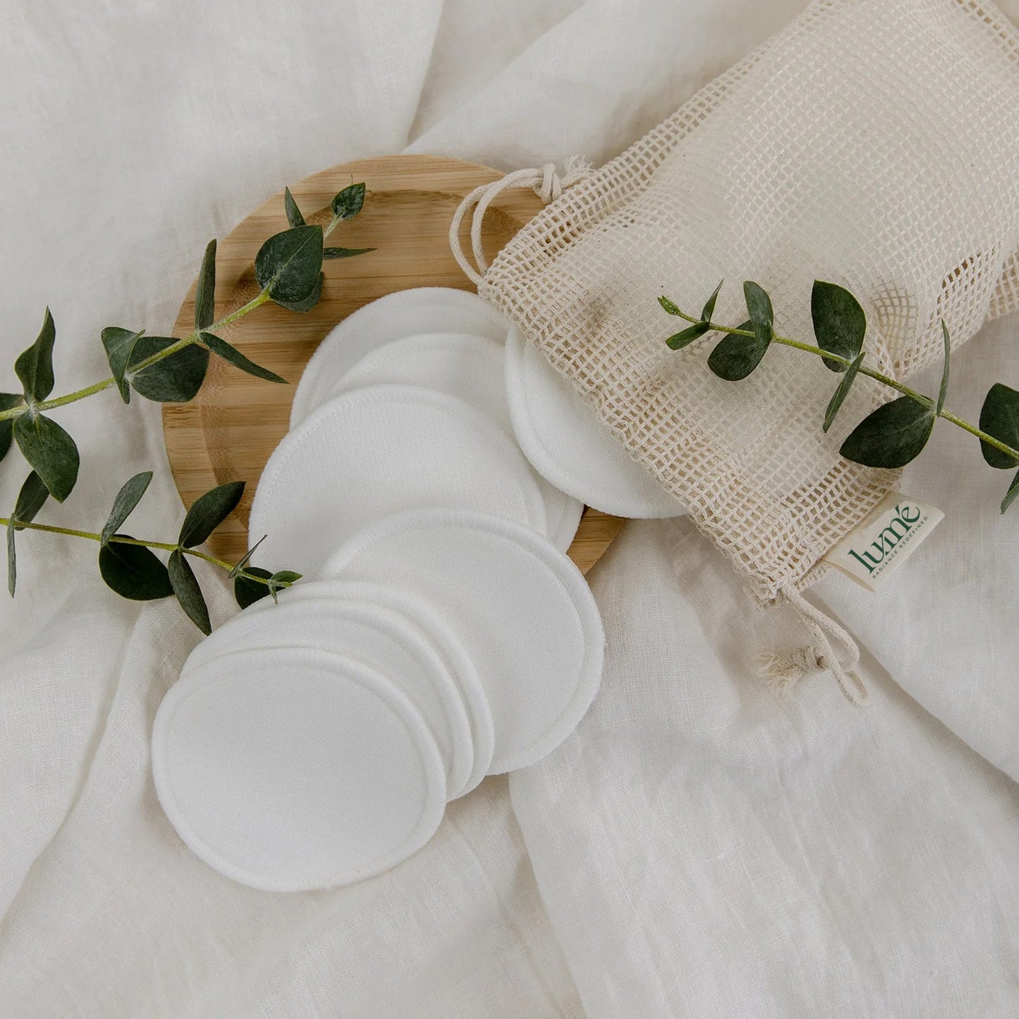 Reusable Bamboo Cotton - Makeup remover Rounds in wash bag